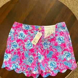 Lilly Pulitzer 5" Buttercup Mid Rise Shorts